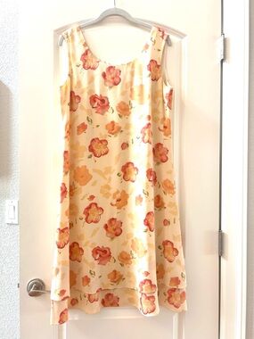 Vintage 100% Silk Tiered Floral Tank Dress. 90’s. Y2K. Butter yellow floral. EUC